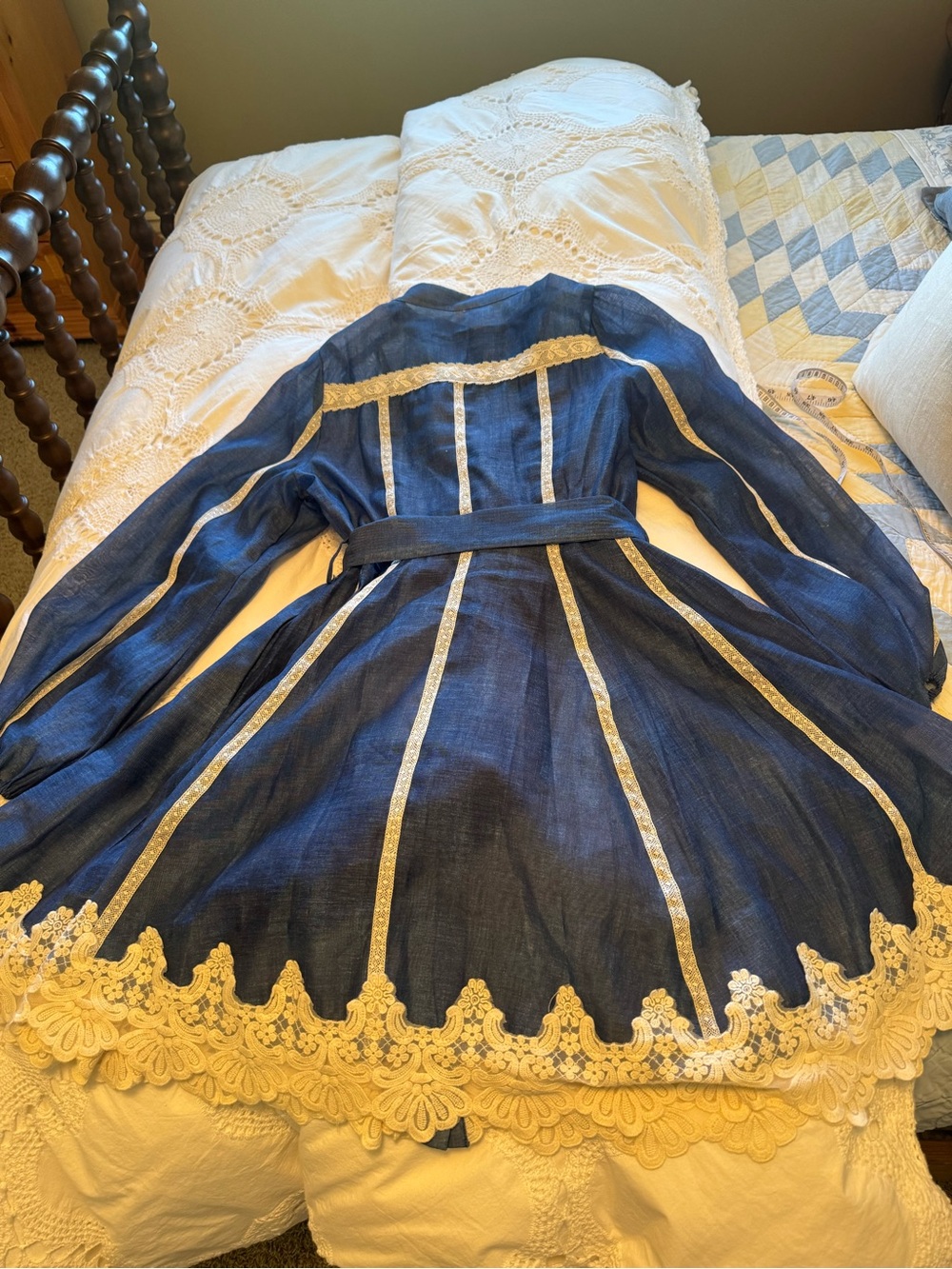 Blue Sunday Brunch dress with Lace-Trim Button-Front and Waist Tie - Picture 11 of 11